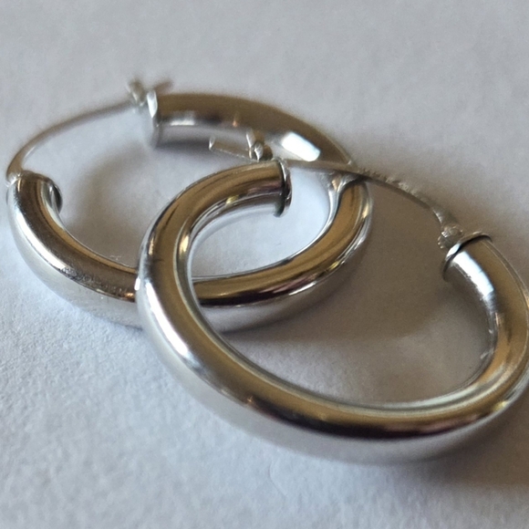 14k White Gold Hoop Earrings ~Pure Gold Not Plated~
